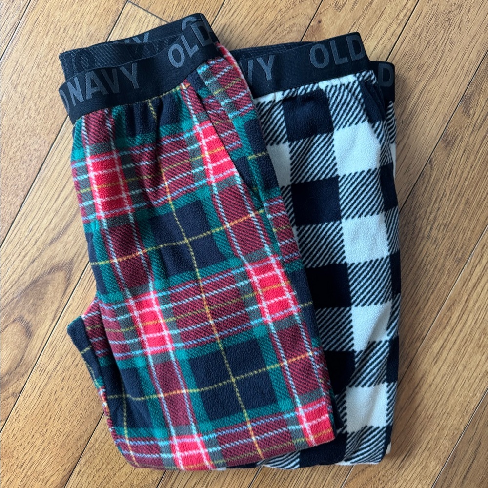 Two pairs Old Navy kids plaid Micro-fleece jogger pants Medium